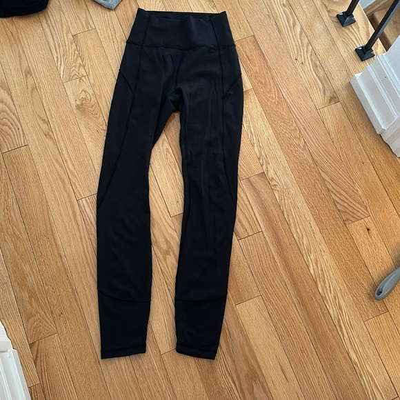 black lululemon leggings - Picture 1 of 2